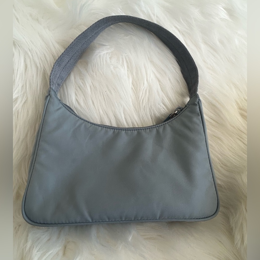 Prada Re-edition Bag "Sold" - Picture 2 of 15